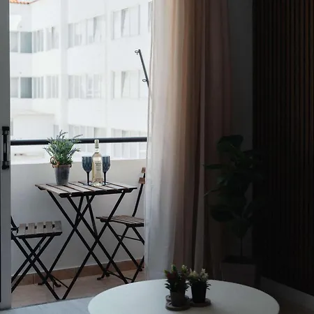 Apartment Serene 2br Mackenzie 5 Min Walk To The Larnaca